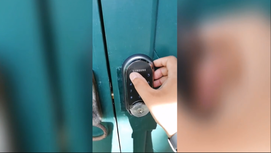 Really Cool Digital Doorlock installed @ Kuching (and how to see a lock is durable or not)