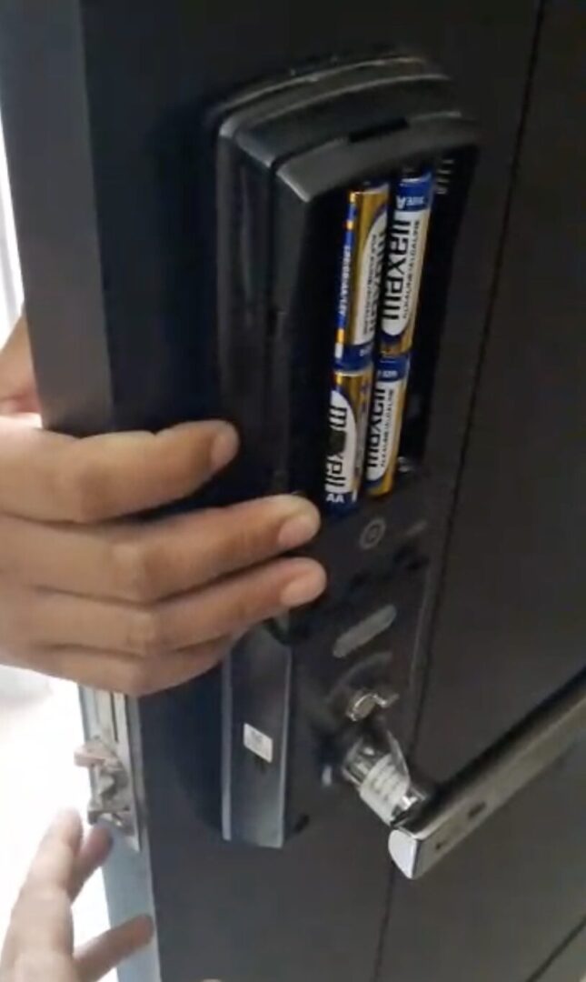 When Your Smart Door Lock Has Problem After 7 Years, Can It Still Be Repaired?