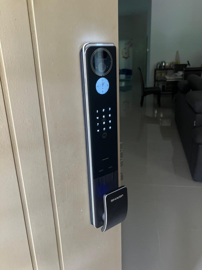 Why a Smart Door Lock Is the Key to Modern Home Security